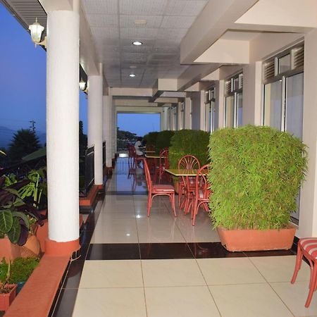 Meru Slopes Hotel 外观 照片
